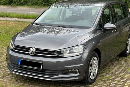 VW Touran 109.366 km 13.490 &euro; Zirndorf 90513