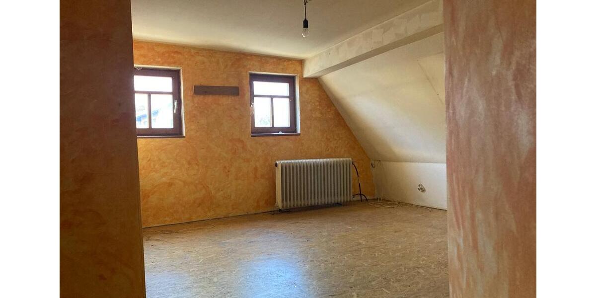 Einfamilienhaus Neuendettelsau - 9 Zimmer, 485 m&sup2;, 340&euro; | Angebot:24716071