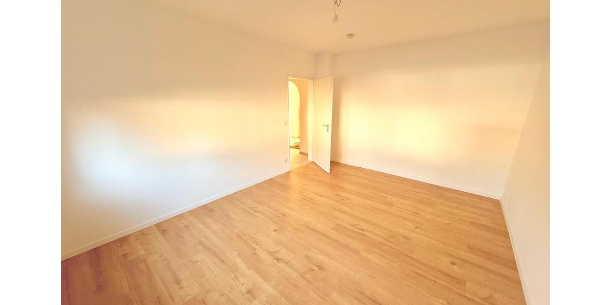 Terrassenwohnung Nürnberg Zerzabelshof - 2 Zimmer, 65 m&sup2;, 1.200&euro; | Angebot:25456461