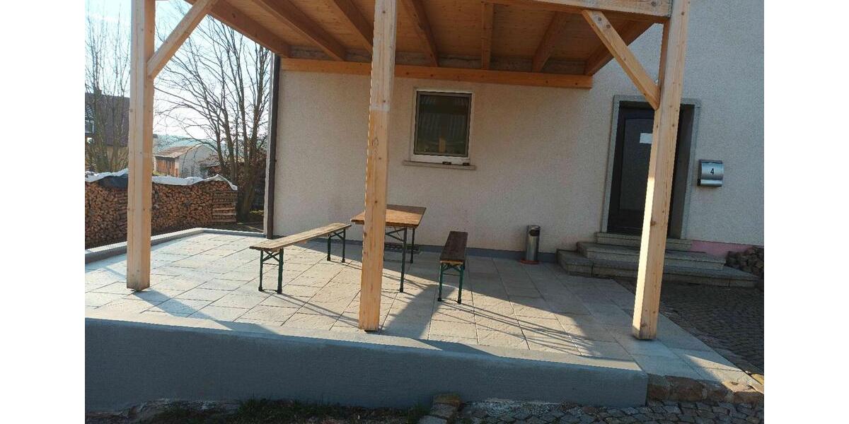 Etagenwohnung Cadolzburg - 9 Zimmer, 140 m&sup2;, 17&euro; | Angebot:25869149