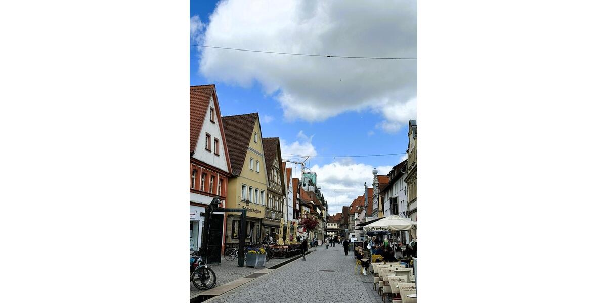 Dachgeschoßwohnung Forchheim - 2 Zimmer, 65 m&sup2;, 880&euro; | Angebot:26562498