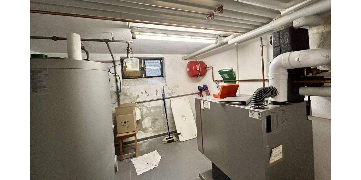 Mehrfamilienhaus, Wohnhaus Adelsdorf/Neuhaus Neuhaus - 6 Zimmer, 179 m&sup2;, 569.000&euro; | Angebot:25701568