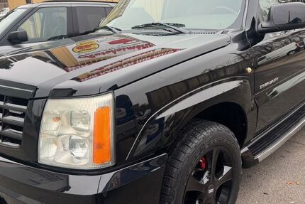 Cadillac Escalade 211.000 km 14.990 &euro; Fürth 90762