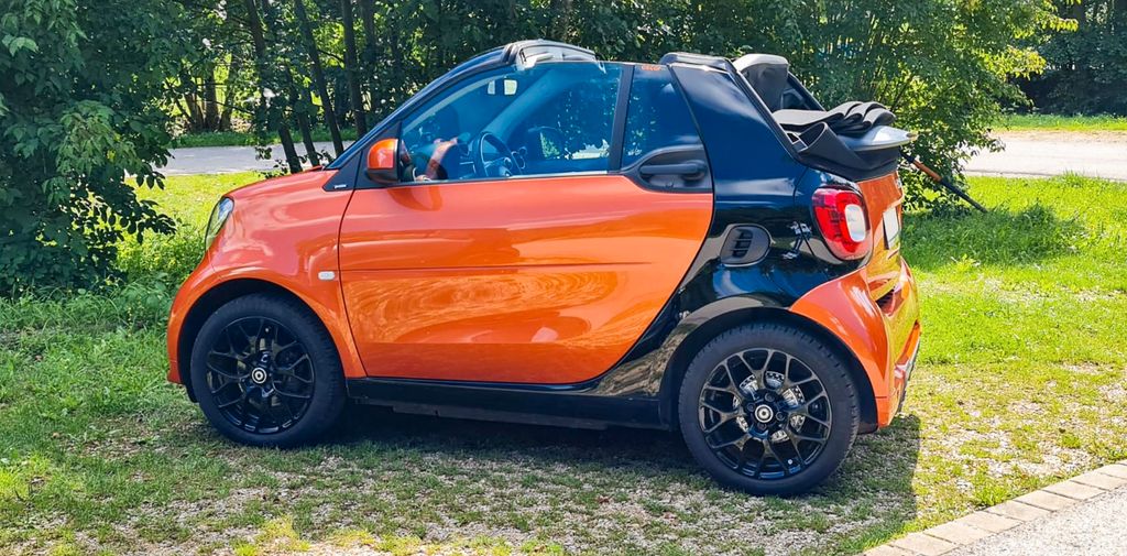 Smart ForTwo 111.800 km 9.499 &euro; Fürth 90766