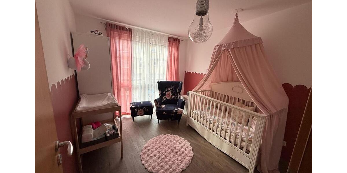 Reihenhaus Zirndorf - 4 Zimmer, 130 m&sup2;, 679.000&euro; | Angebot:25049648