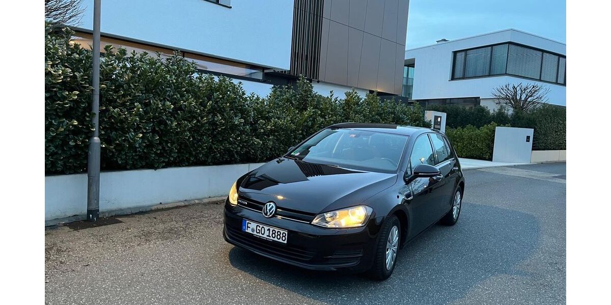 VW Golf 210.000 km 8.990 &euro; nürnberg 90429