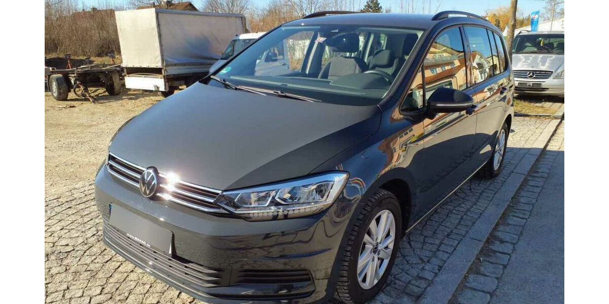 VW Touran 39.583 km 26.990 &euro; Erlangen 91056