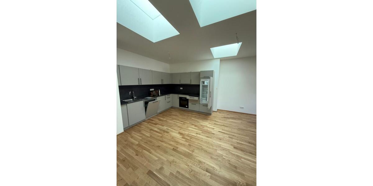 Dachgeschoßwohnung Nürnberg Gibitzenhof - 2 Zimmer, 61 m&sup2;, 1.320&euro; | Angebot:25964185