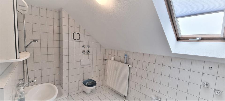 Dachgeschoßwohnung Herzogenaurach - 2.5 Zimmer, 73 m&sup2;, 800&euro; | Angebot:26606088