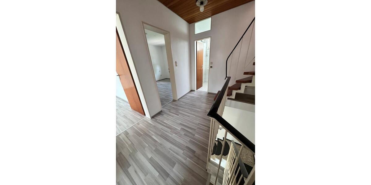 Reihenhaus Nürnberg Altenfurt - 4 Zimmer, 90 m&sup2;, 480.000&euro; | Angebot:27267926