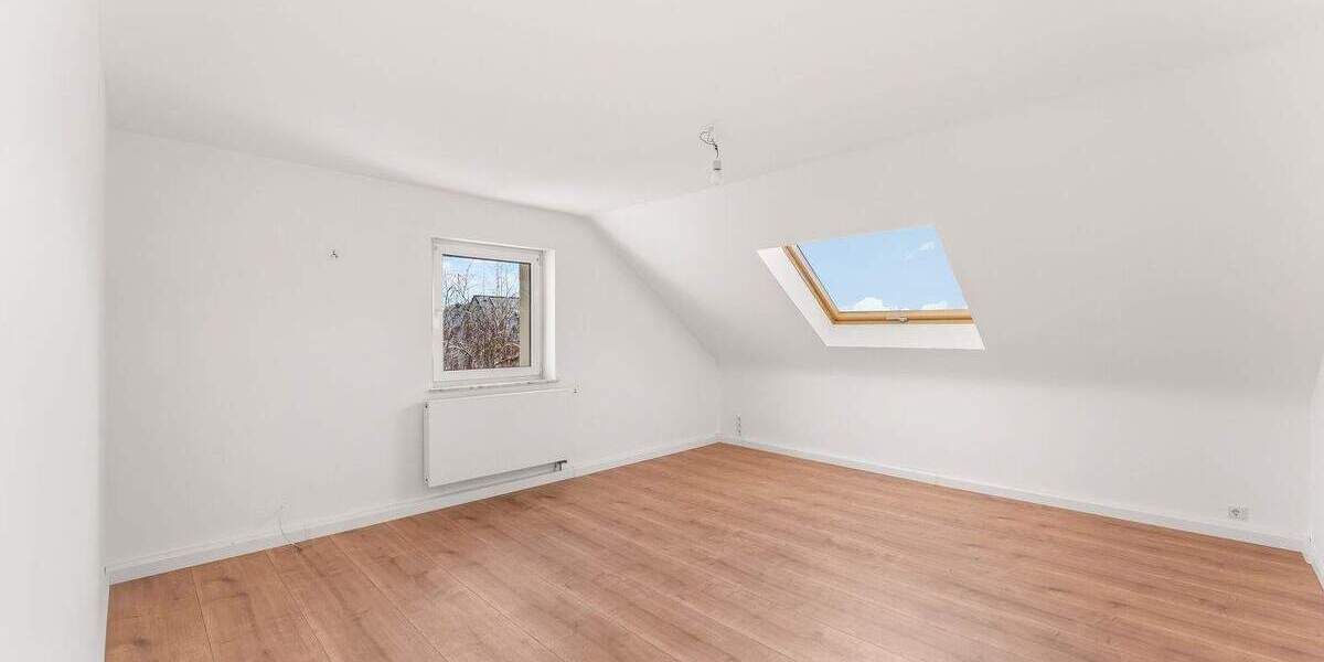 Etagenwohnung Langenzenn - 4 Zimmer, 84 m&sup2;, 239.000&euro; | Angebot:25729235