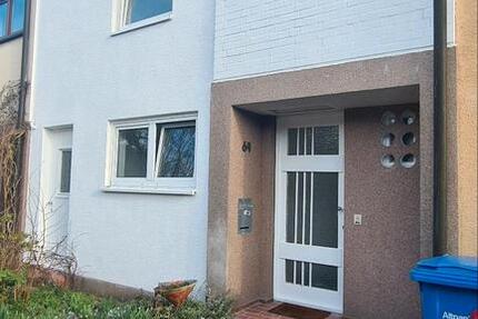 Haus Nürnberg Langwasser - 7 Zimmer, 98 m&sup2;, 398.000&euro; | Angebot:25781458