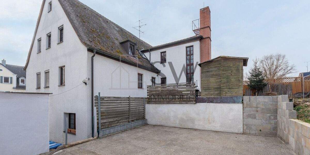 Mehrfamilienhaus, Wohnhaus Fürth Unterfarrnbach - 1 Zimmer, 407 m&sup2;, 990.000&euro; | Angebot:25685837