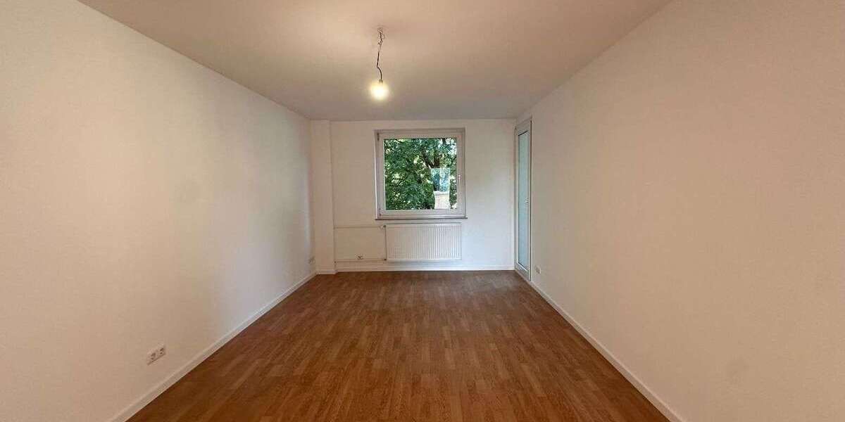 Etagenwohnung Nürnberg Schweinau - 4 Zimmer, 75 m&sup2;, 923&euro; | Angebot:27017950
