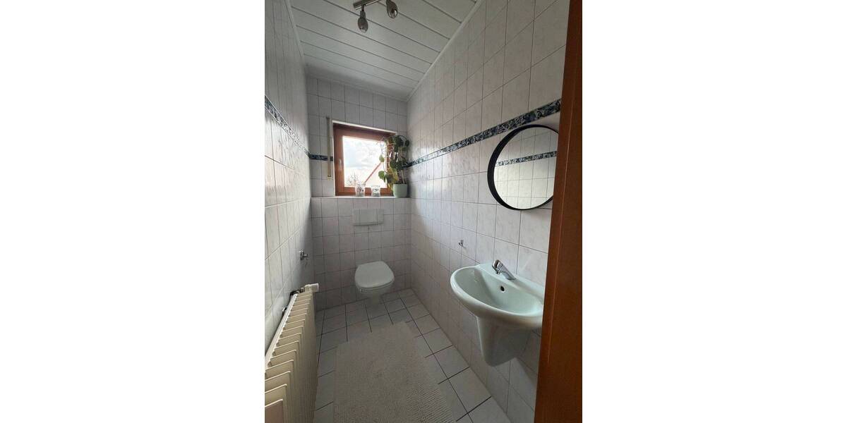 Etagenwohnung Erlangen Frauenaurach - 2 Zimmer, 117 m&sup2;, 1.200&euro; | Angebot:26092188