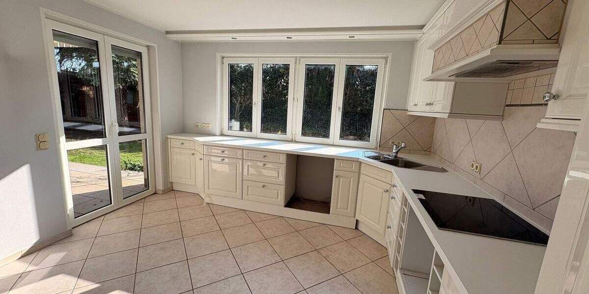 Etagenwohnung Nürnberg Gaismannshof - 4 Zimmer, 145 m&sup2;, 1.950&euro; | Angebot:26644405