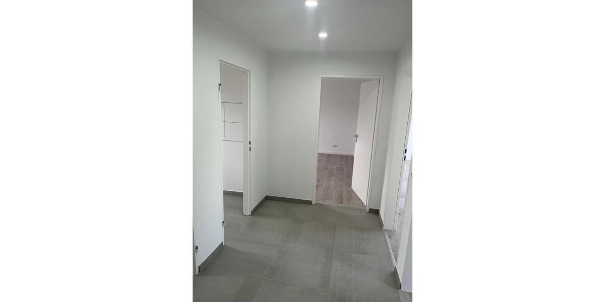 Etagenwohnung Cadolzburg - 3 Zimmer, 84 m&sup2;, 990&euro; | Angebot:25900571