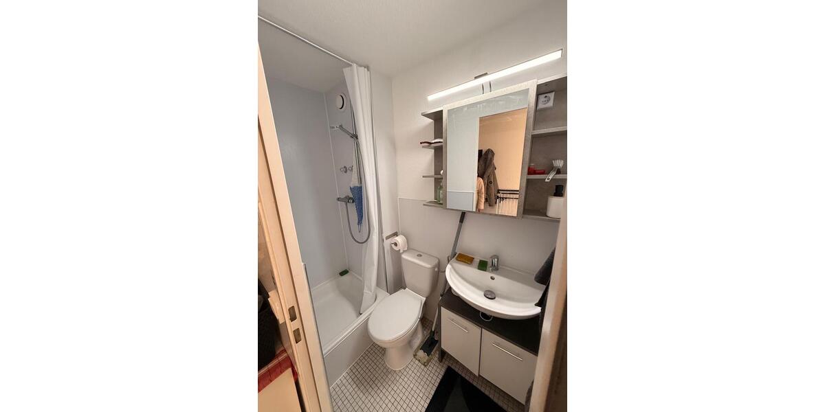 Etagenwohnung Nürnberg Erlenstegen - 1 Zimmer, 17 m&sup2;, 670&euro; | Angebot:25881512