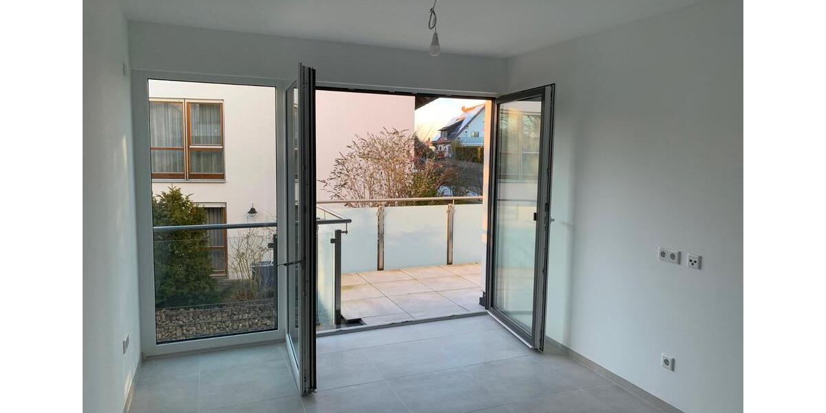 Etagenwohnung Neustadt an der Aisch - 3 Zimmer, 75 m&sup2;, 860&euro; | Angebot:26604791