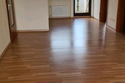 Wohnung Nürnberg Schnepfenreuth - 3 Zimmer, 80 m&sup2;, 1.200&euro; | Angebot:25933650