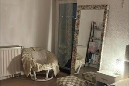 Wohnung Nürnberg Gibitzenhof - 4 Zimmer, 120 m&sup2;, 380&euro; | Angebot:25917530