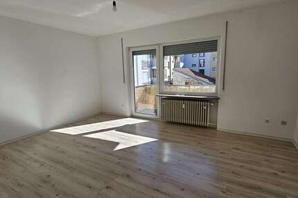 Wohnung Nürnberg Gleißhammer - 3 Zimmer, 72 m&sup2;, 720&euro; | Angebot:25396251