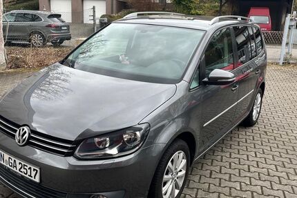 VW Touran 173.900 km 7.220 &euro; Nürnberg 90480