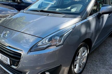 Peugeot 5008 94.000 km 11.780 &euro; Fürth 90763