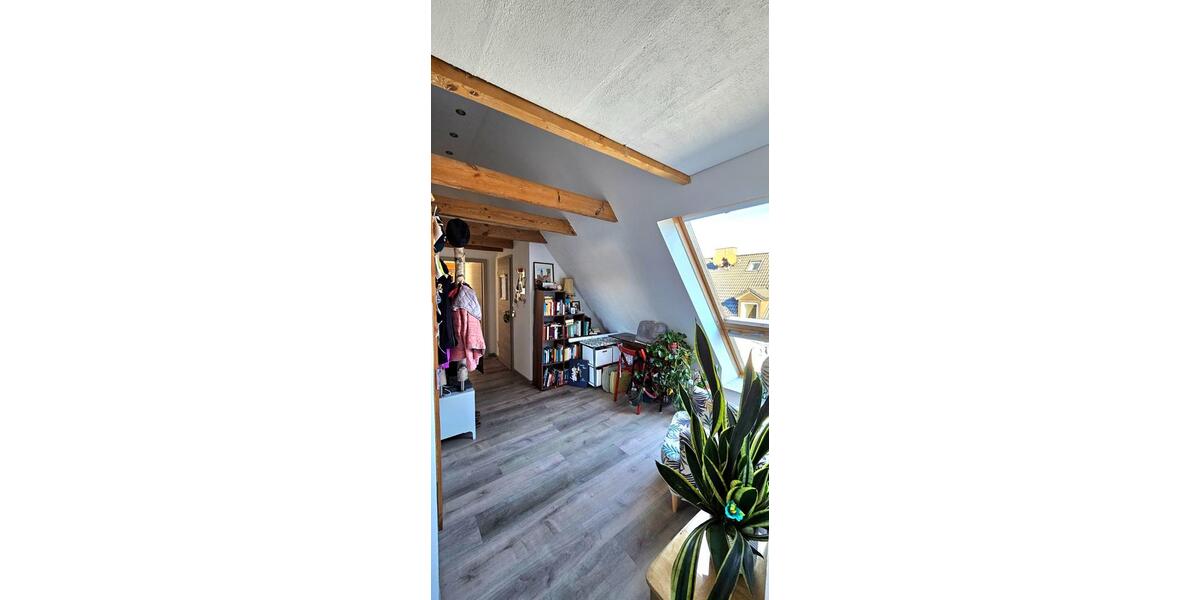 Dachgeschoßwohnung Nürnberg Gibitzenhof - 3 Zimmer, 99 m&sup2;, 369.000&euro; | Angebot:25948090