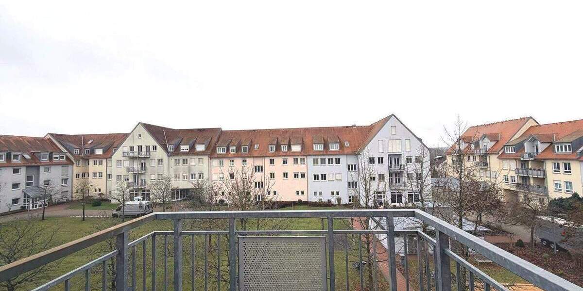 Etagenwohnung Roth - 3 Zimmer, 67 m&sup2;, 1.050&euro; | Angebot:25768809