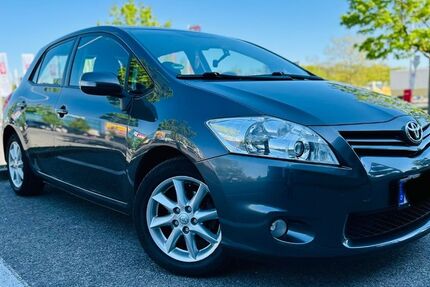 Toyota Auris 108.200 km 5.590 &euro; Nürnberg 90461