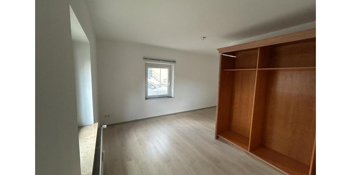 Erdgeschoßwohnung Cadolzburg - 3 Zimmer, 73 m&sup2;, 220.000&euro; | Angebot:26681156