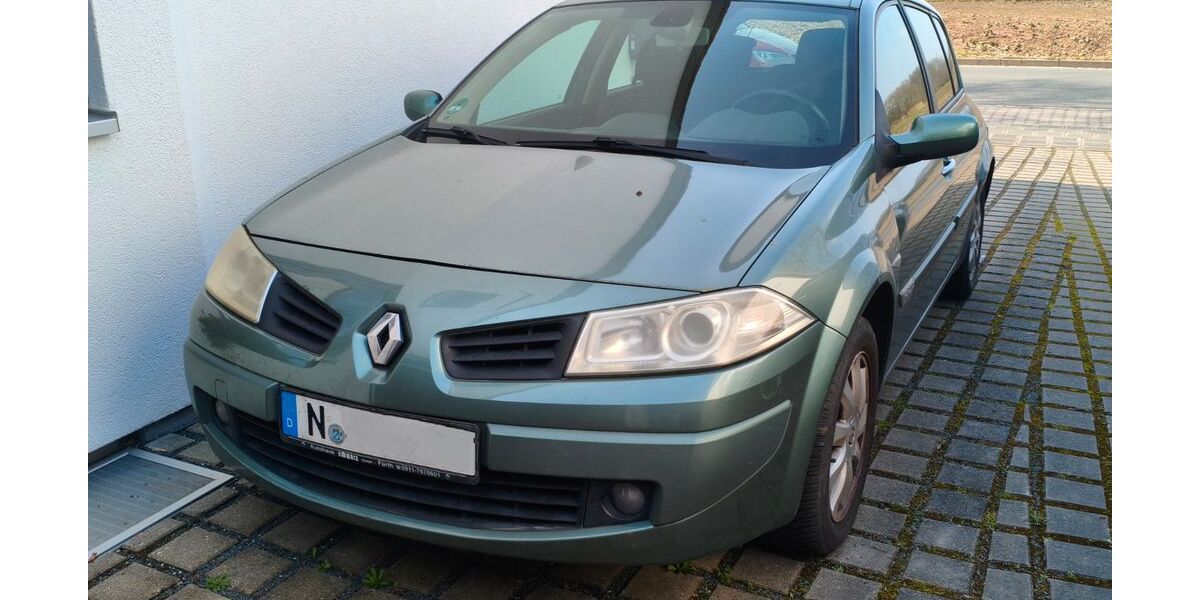 Renault Megane 211.000 km 750 &euro; Nürnberg 90427