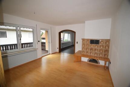 Wohnung Pyrbaum - 5 Zimmer, 123 m&sup2;, 990&euro; | Angebot:26491282
