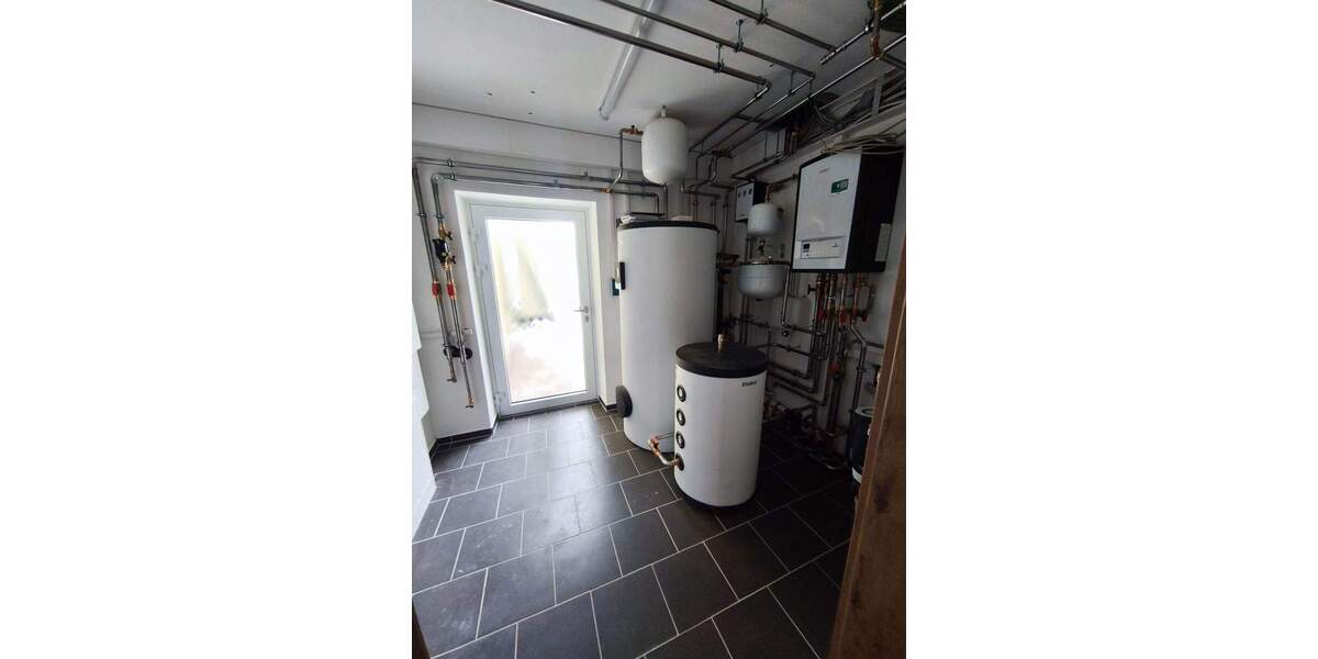 Einfamilienhaus Igensdorf Pettensiedel - 1 Zimmer, 240 m&sup2;, 2.000&euro; | Angebot:25770176