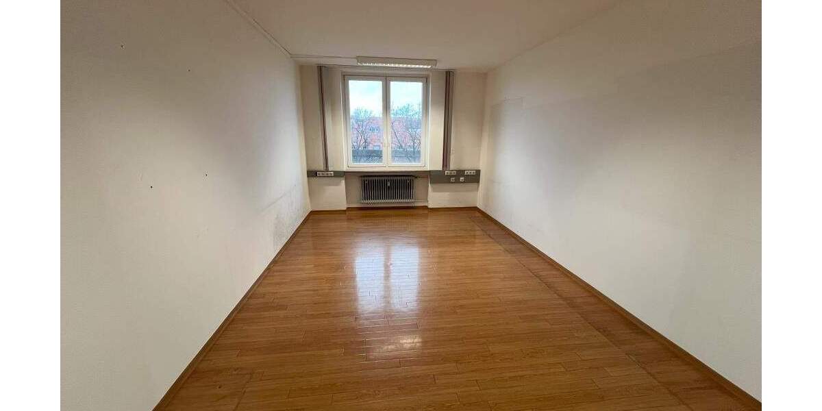 Gewerbeobjekt Nürnberg Tafelhof - 1 Zimmer, 339 m&sup2;, 3.322&euro; | Angebot:25781311
