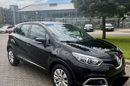 Renault Captur 64.000 km 8.480 &euro; Nürnberg 90439