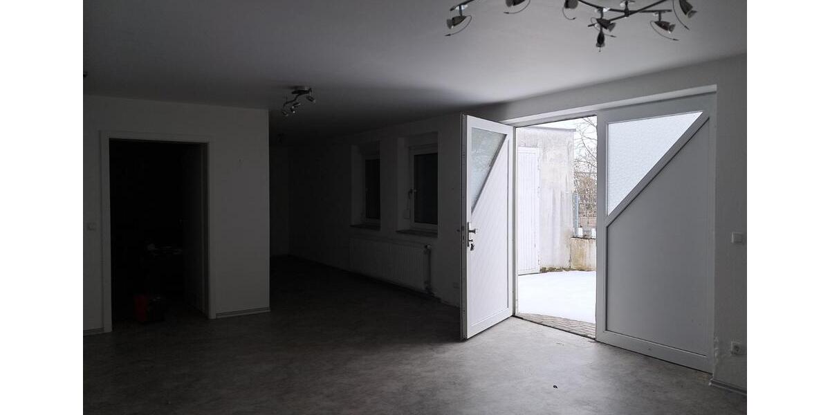 Einfamilienhaus Weisendorf - 7.5 Zimmer, 274 m&sup2;, 440.000&euro; | Angebot:25589665