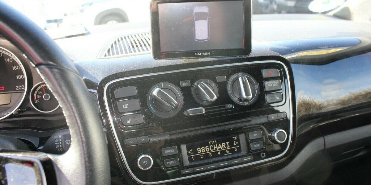 VW up! colour 57.931 km 8.990 &euro; Fürth 90763