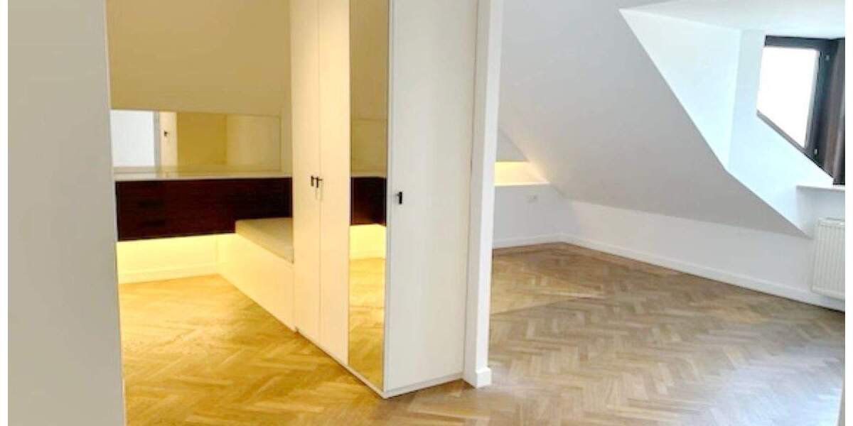 Etagenwohnung Nürnberg Maxfeld - 4 Zimmer, 174 m&sup2;, 2.575&euro; | Angebot:26017782