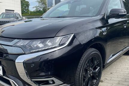 Mitsubishi Plug-in Hybrid Outlander 103.000 km 22.900 &euro; Forchheim 91301