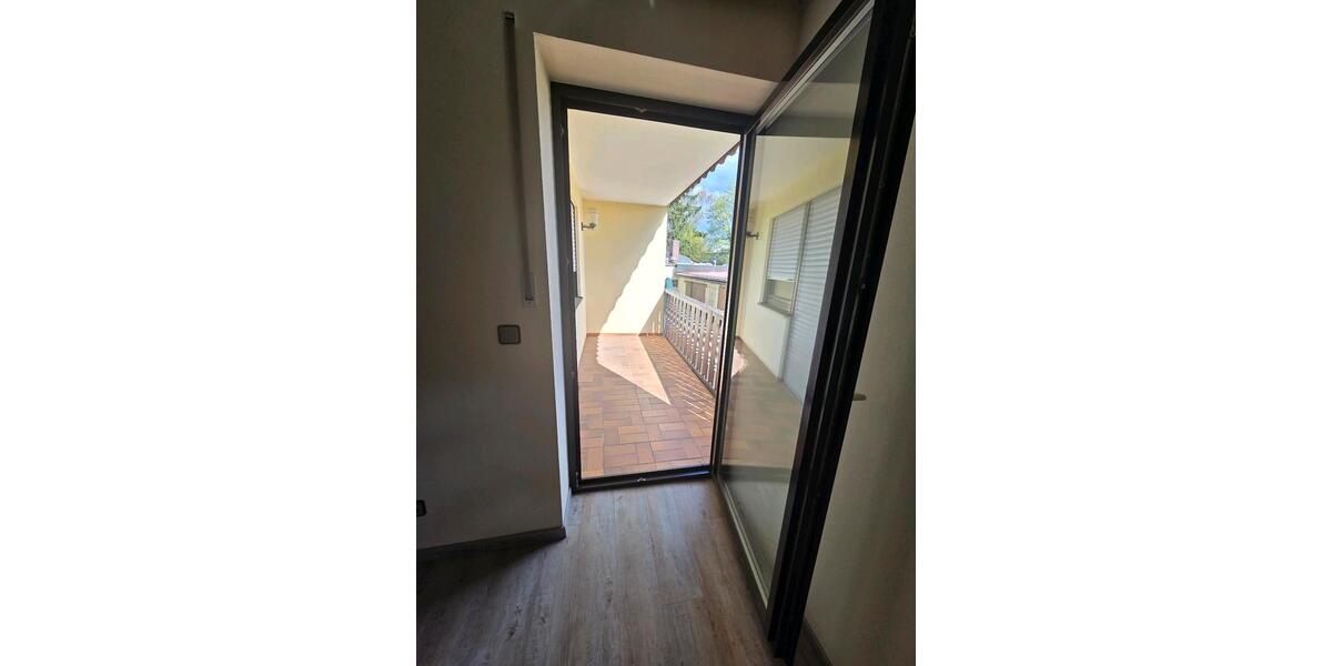 Villa Schwabach - 20 Zimmer, 250 m&sup2;, 4.200&euro; | Angebot:26652343