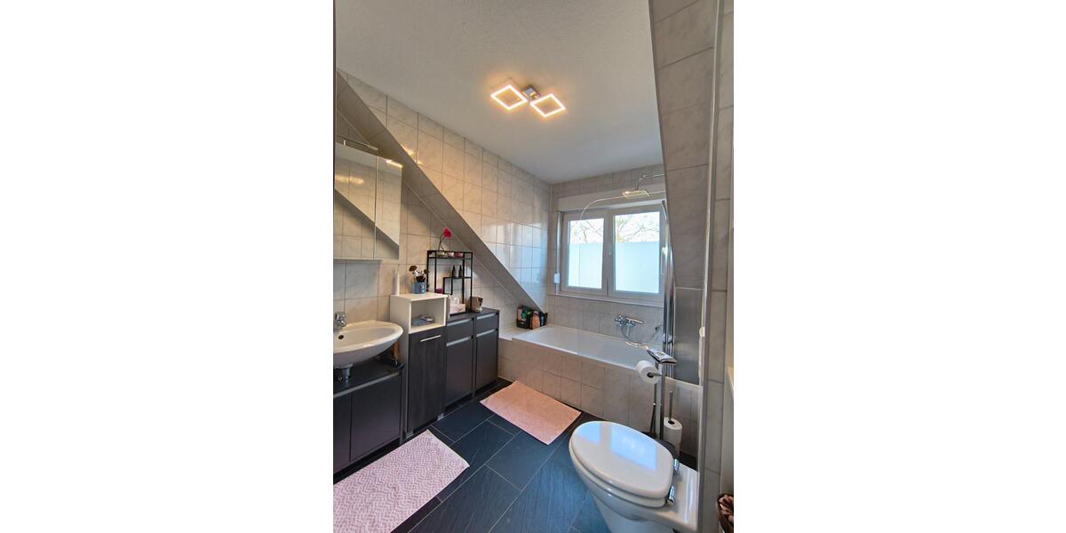 Reihenhaus Schwabach - 4 Zimmer, 95 m&sup2;, 420.000&euro; | Angebot:25634954