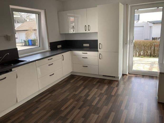 Etagenwohnung Erlangen Hüttendorf - 3 Zimmer, 100 m&sup2;, 950&euro; | Angebot:26841804