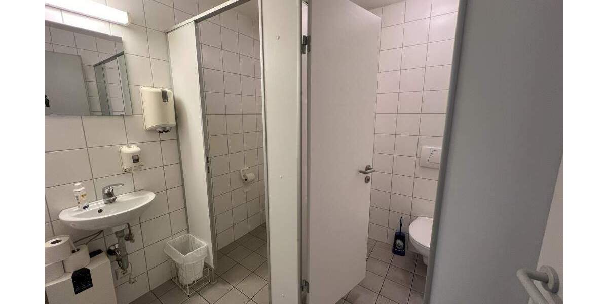 Gewerbeobjekt Nürnberg Tafelhof - 1 Zimmer, 339 m&sup2;, 3.322&euro; | Angebot:25781311