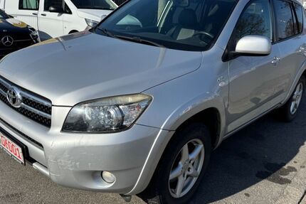 Toyota RAV 4 252.000 km 3.799 &euro; Fürth 90763