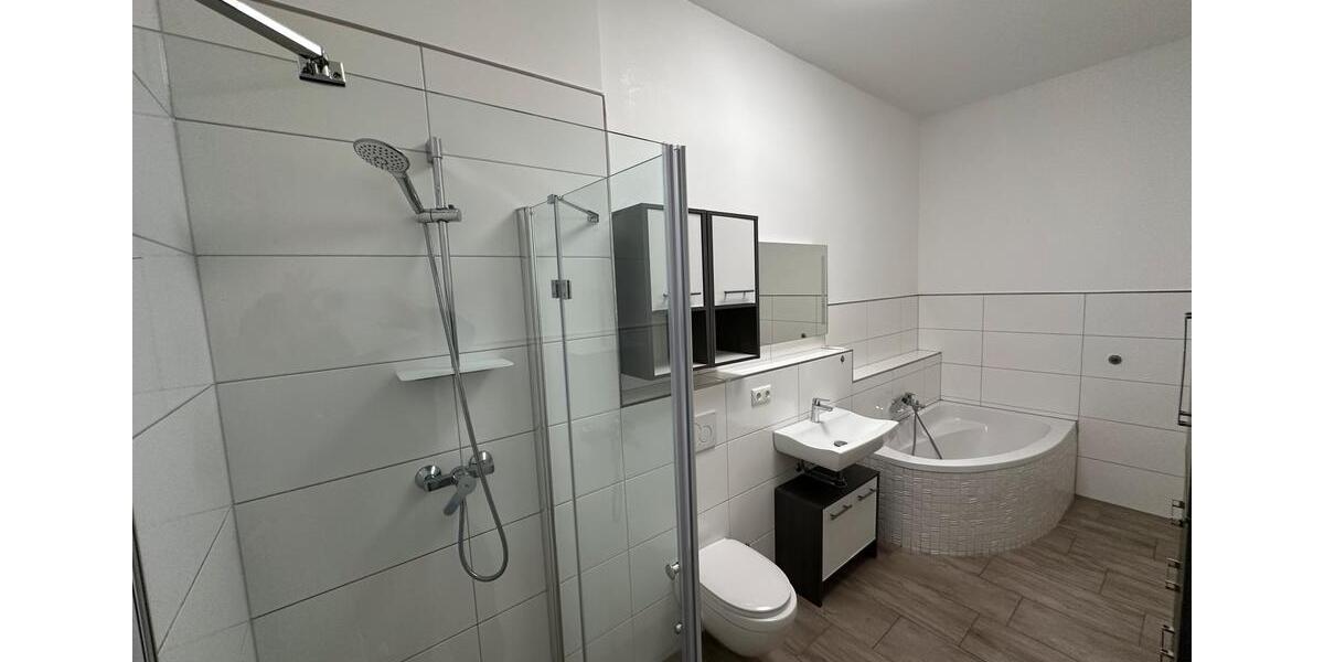 Dachgeschoßwohnung Schwabach - 3 Zimmer, 80 m&sup2;, 1.250&euro; | Angebot:25813971