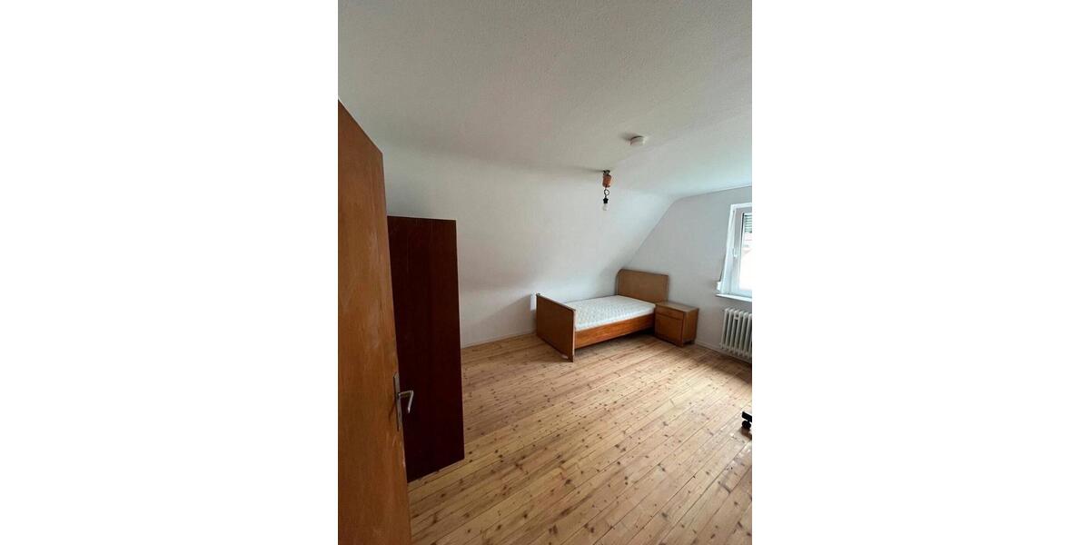 Etagenwohnung Uttenreuth - 1 Zimmer, 16 m&sup2;, 480&euro; | Angebot:25078942