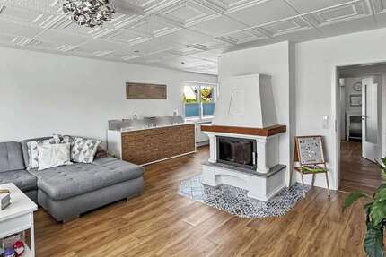 Haus Hagenbüchach - 8 Zimmer, 260 m&sup2;, 750.000&euro; | Angebot:26852395