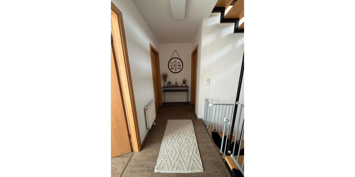 Reihenhaus Zirndorf - 4 Zimmer, 130 m&sup2;, 679.000&euro; | Angebot:25049648